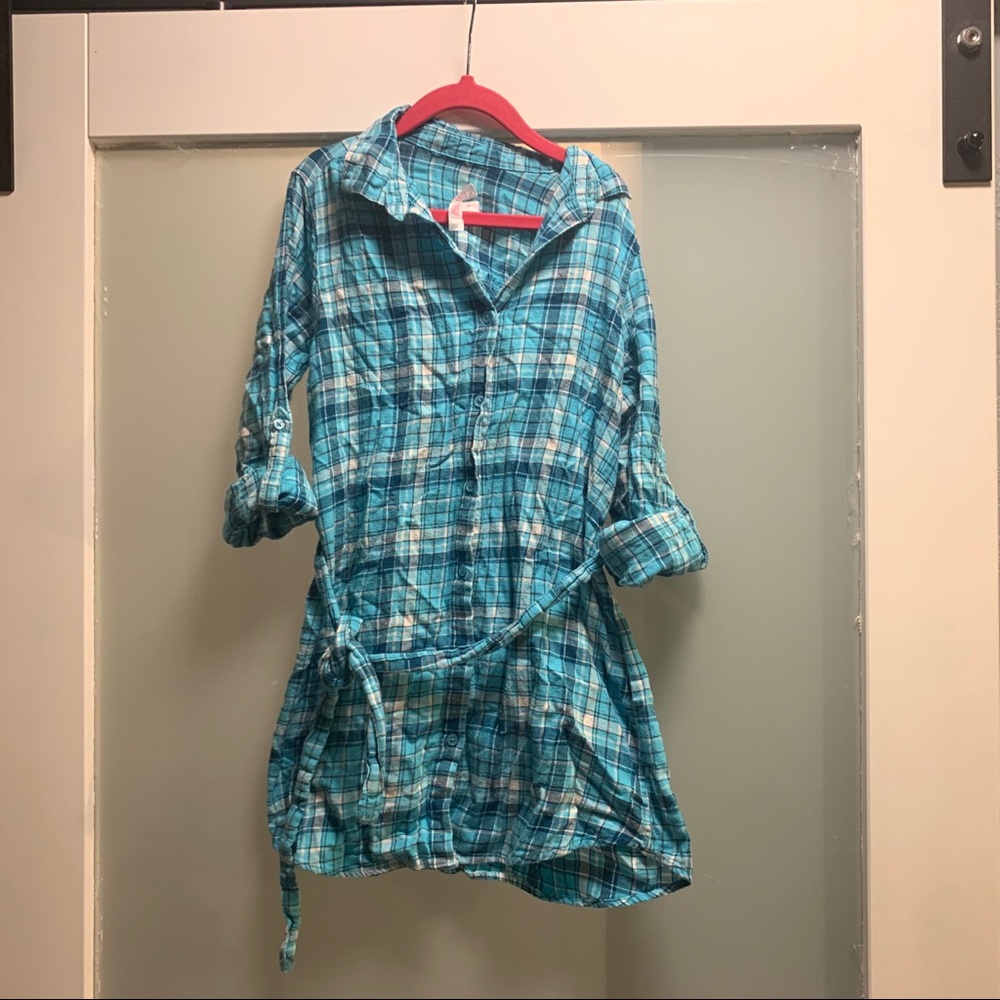 🦄Bundle 5/$10🦄 Plaid tunic length flannel #1058